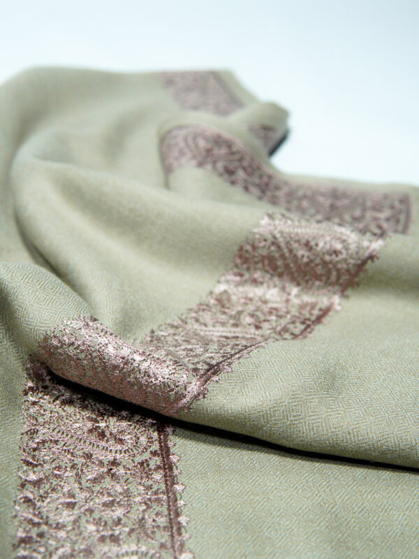 Quadra Stitch Shawl - Image 3