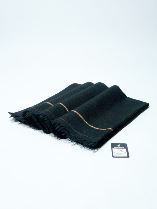 Extra fine merino wool shawl - Image 2