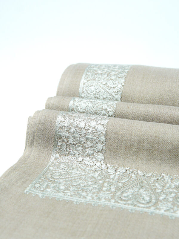 Quadra Stitch Shawl - Image 3